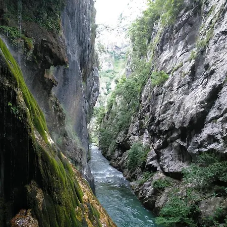 Nyaraló Pambuches Soto de Valdeón